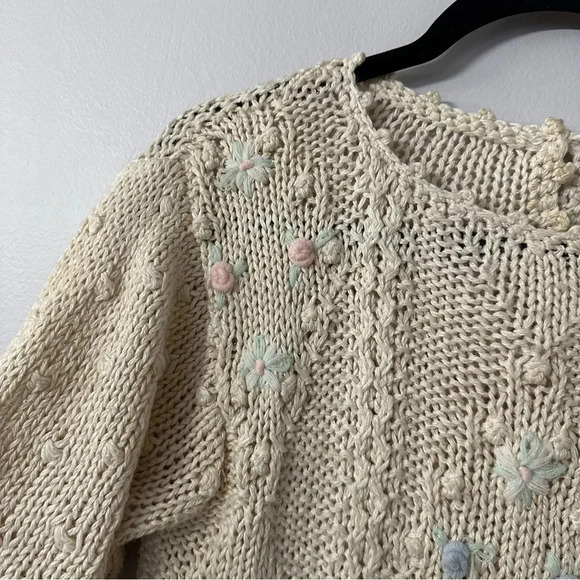 Windcrest Women's Short Sleeve Hand Knit Silk Blend Cream Sweater Size S GUC - Picture 4 of 8